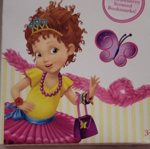 NEW Disney Junior Fancy Nancy Valentine's